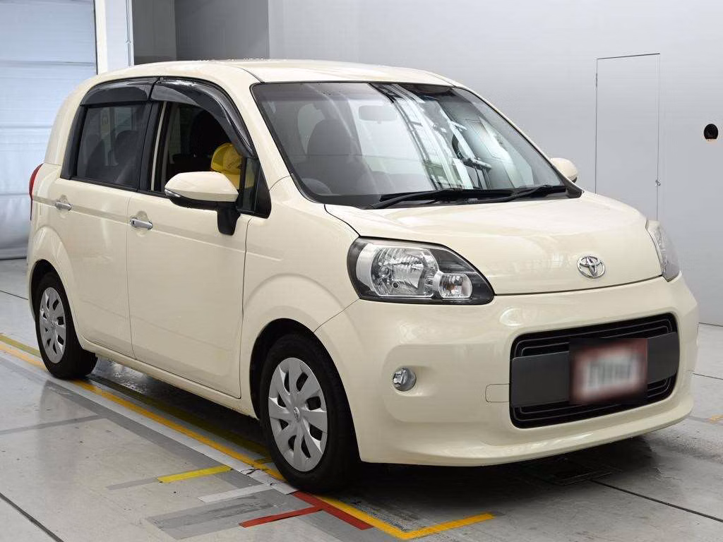 TOYOTA PORTE