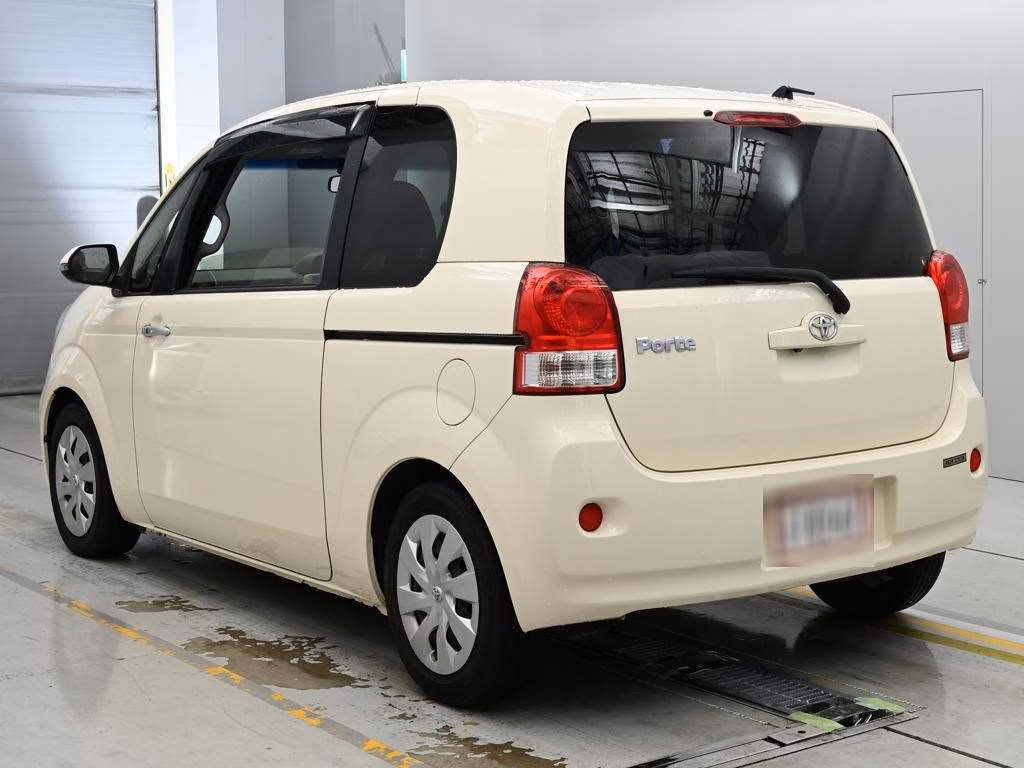TOYOTA PORTE