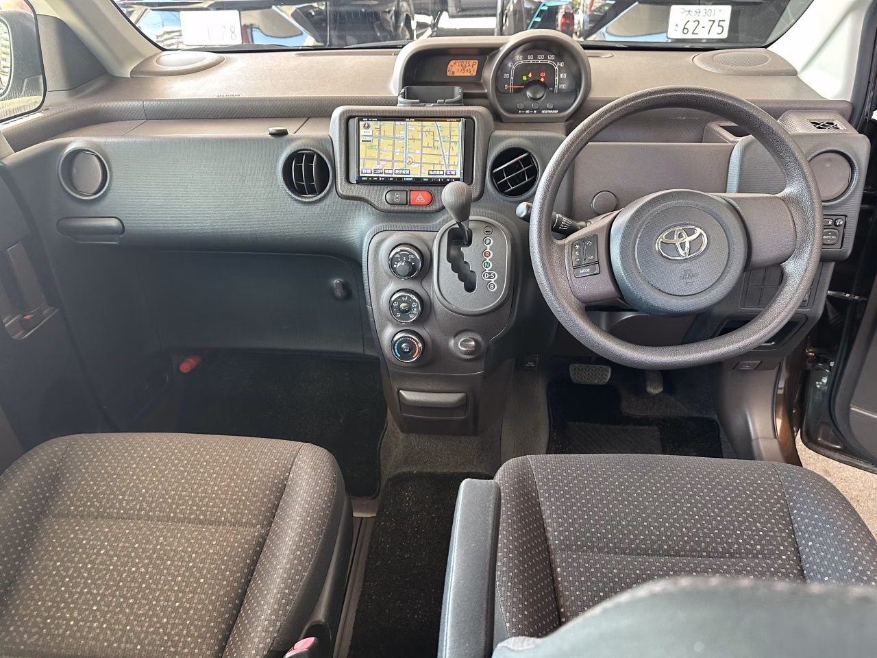 TOYOTA SPADE