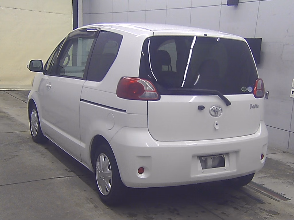 TOYOTA PORTE
