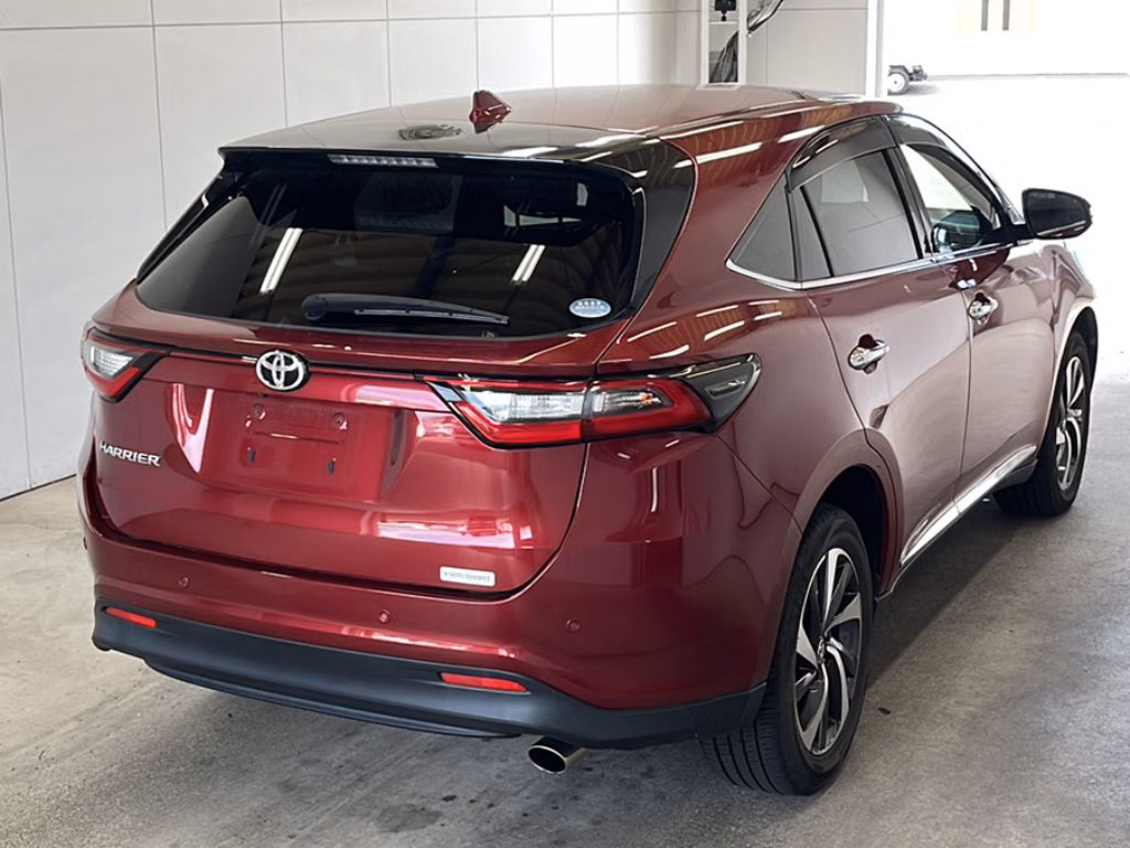 TOYOTA HARRIER