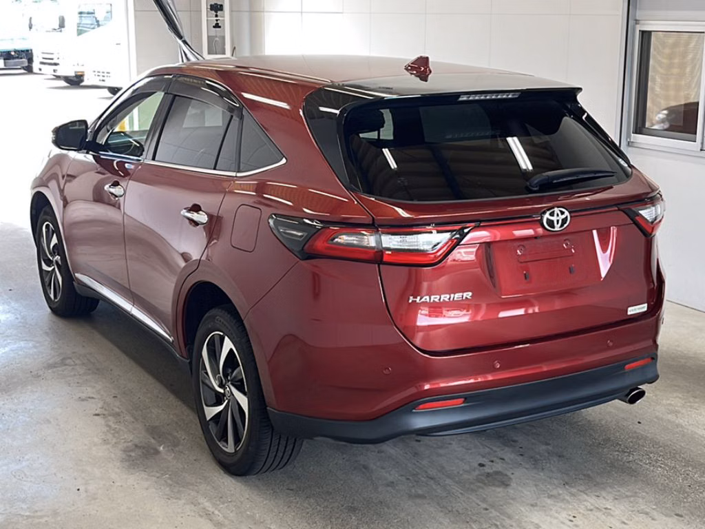 TOYOTA HARRIER