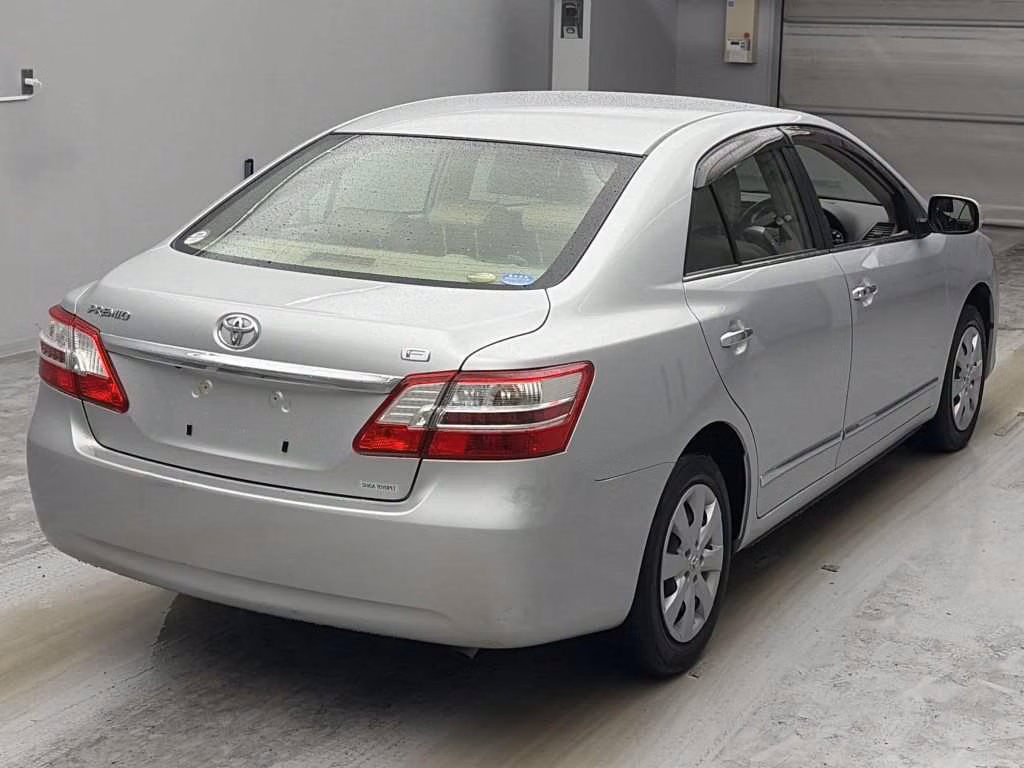 TOYOTA PREMIO