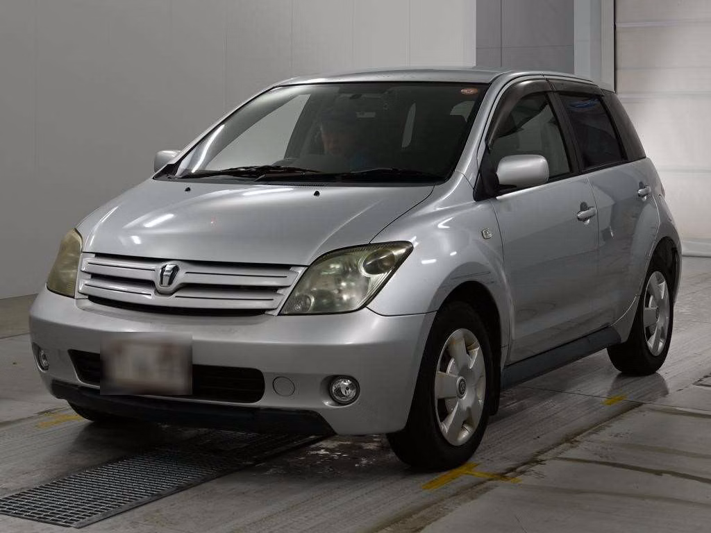 TOYOTA IST