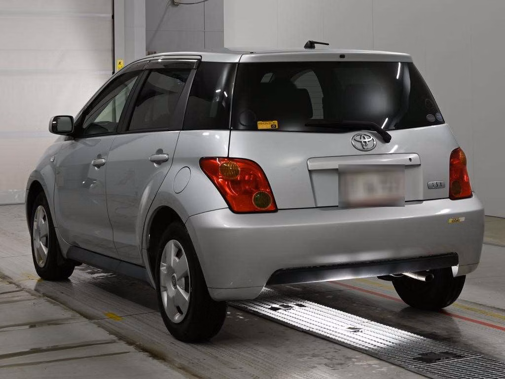 TOYOTA IST
