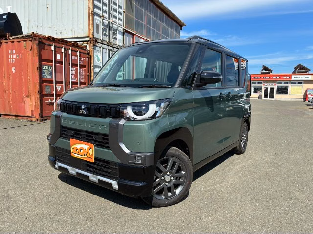 MITSUBISHI DELICA MINI