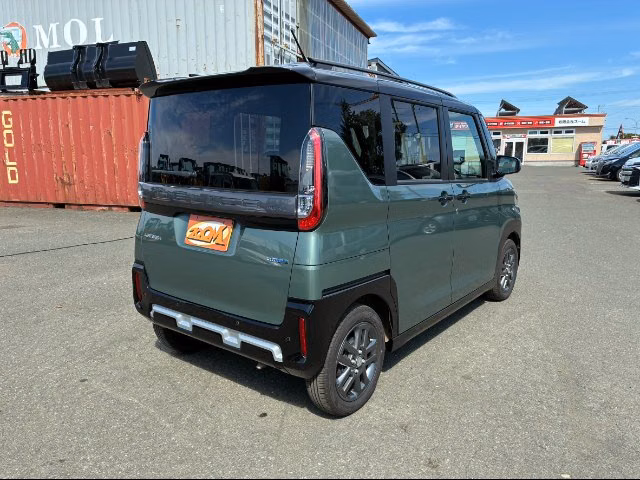 MITSUBISHI DELICA MINI