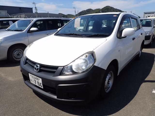 MAZDA FAMILIA