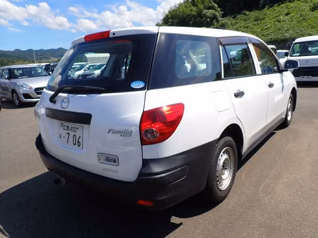MAZDA FAMILIA