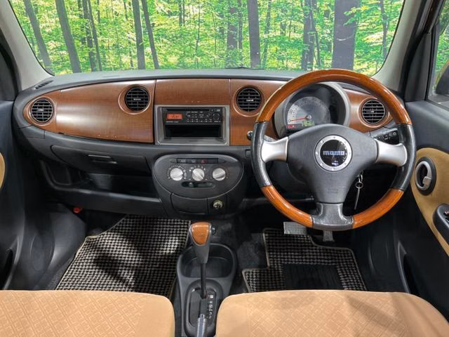 Daihatsu Mira Gino