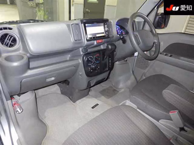 MITSUBISHI MINICAB