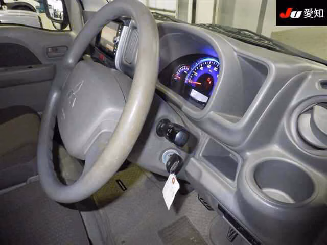 MITSUBISHI MINICAB