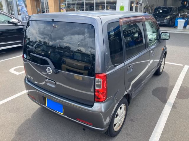 Nissan Otti