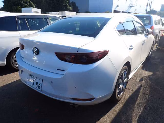 MAZDA MAZDA3