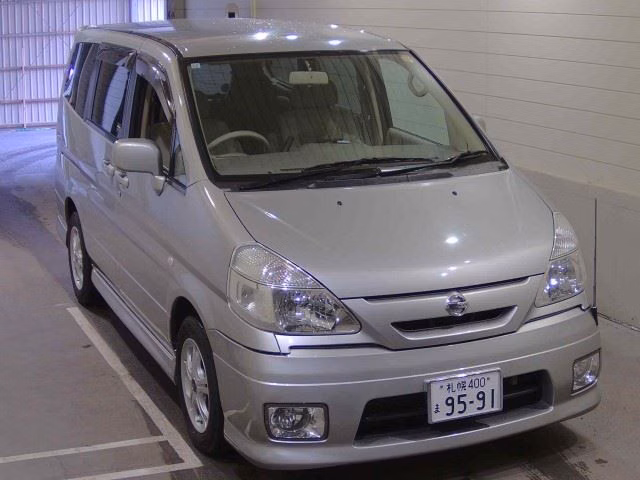 NISSAN SERENA