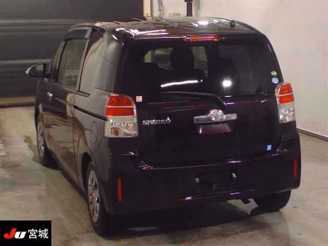 TOYOTA SPADE