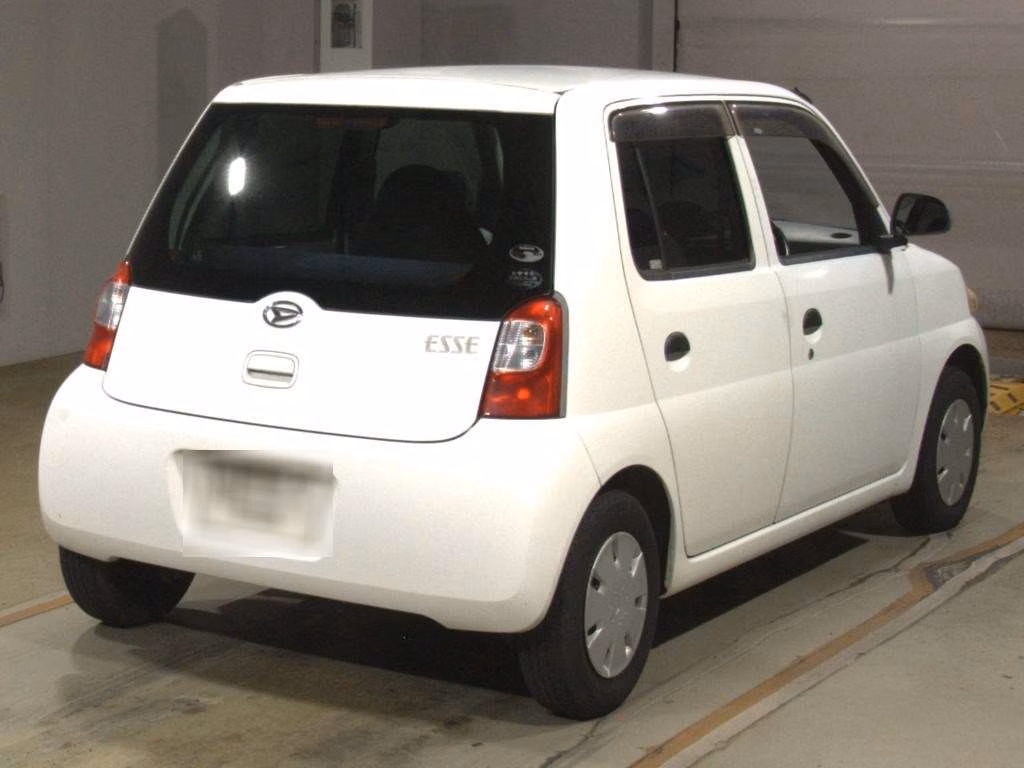DAIHATSU ESSE