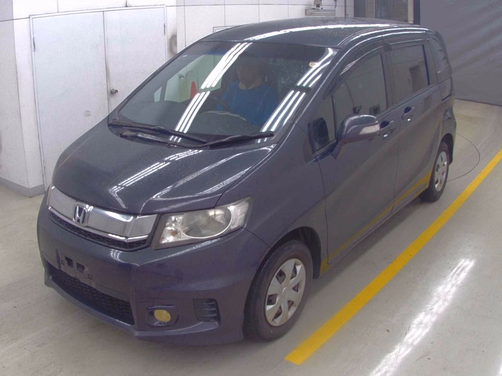 HONDA FREED SPIKE