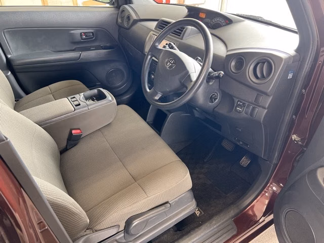 TOYOTA BB
