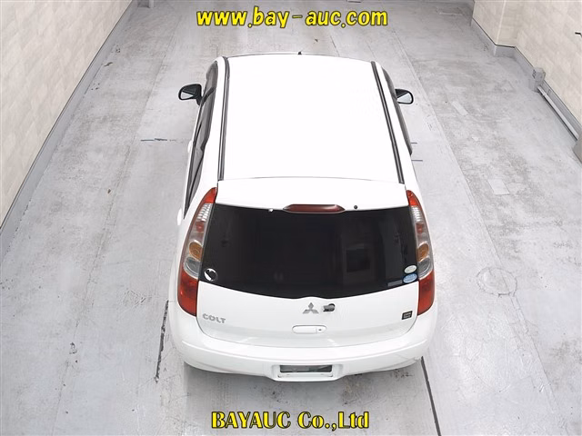 MITSUBISHI COLT