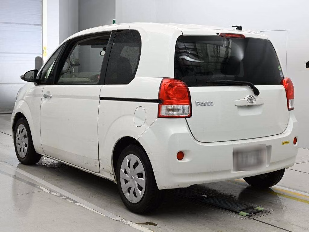 TOYOTA PORTE