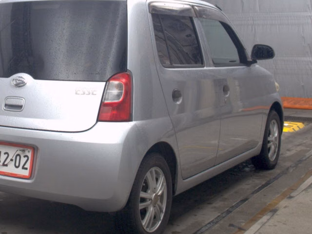 DAIHATSU ESSE