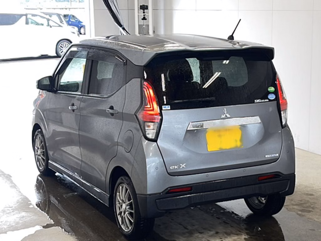 MITSUBISHI EK X