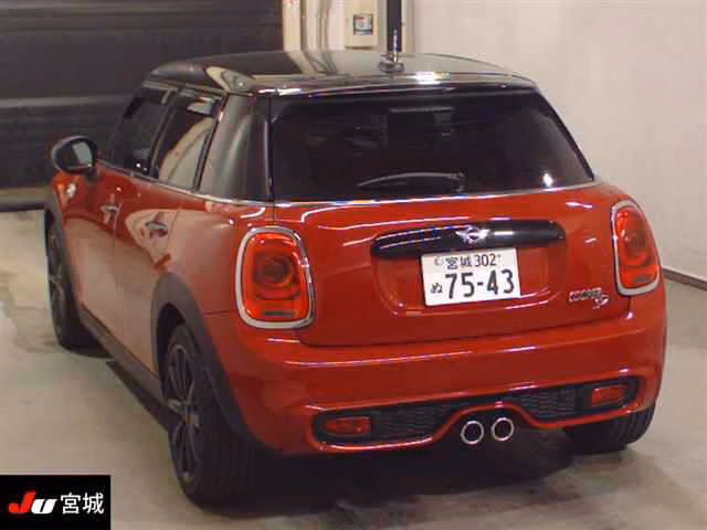 MINI HATCH