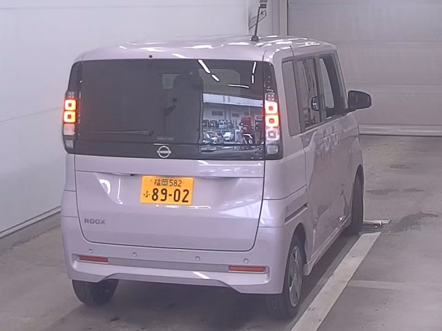 NISSAN ROOX