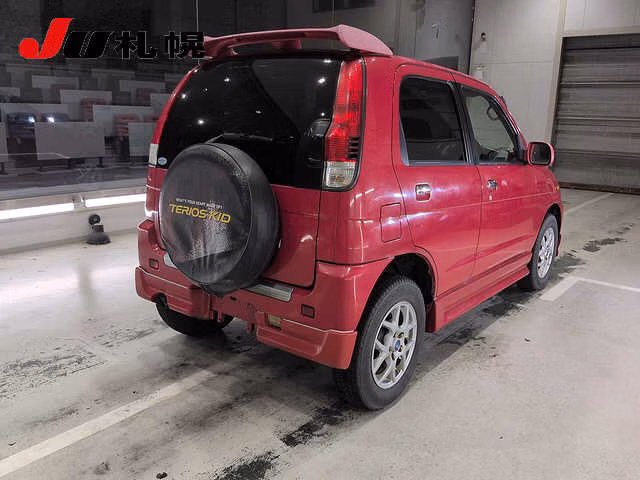 DAIHATSU TERIOS KID