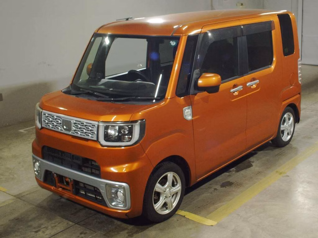 DAIHATSU WAKE