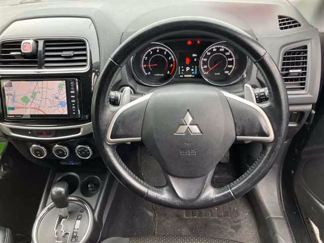 MITSUBISHI RVR