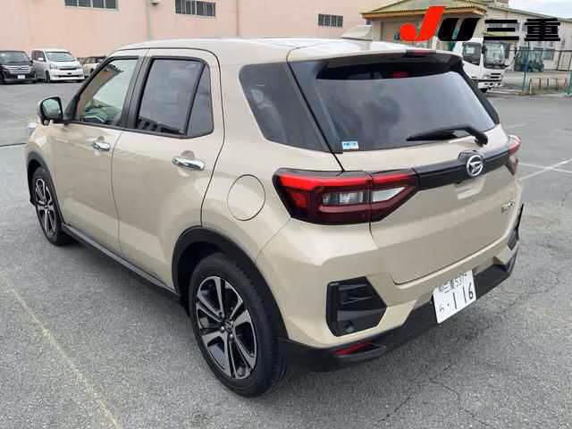 DAIHATSU ROCKY