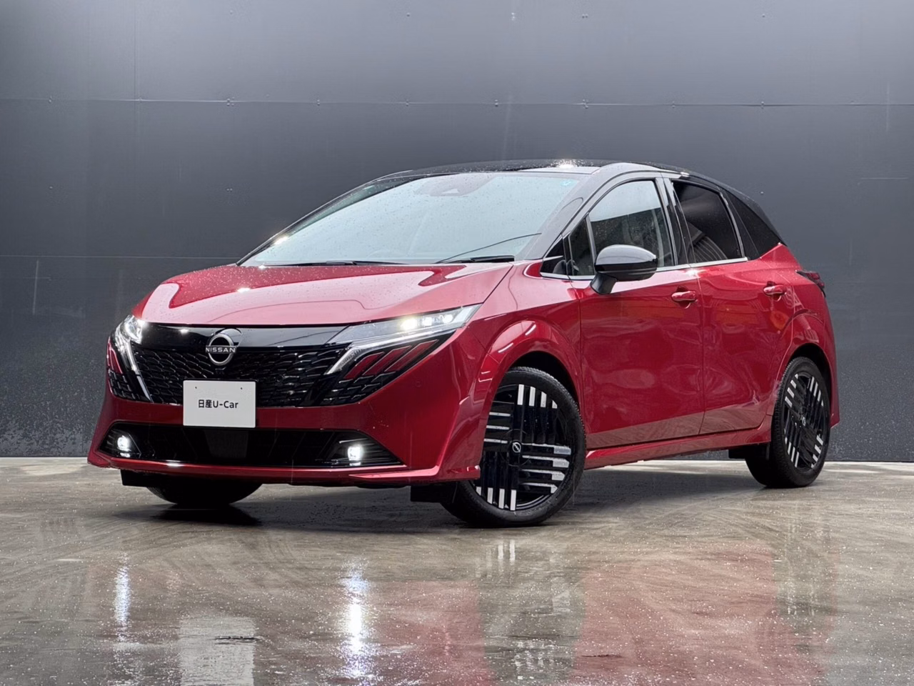 Nissan Aura