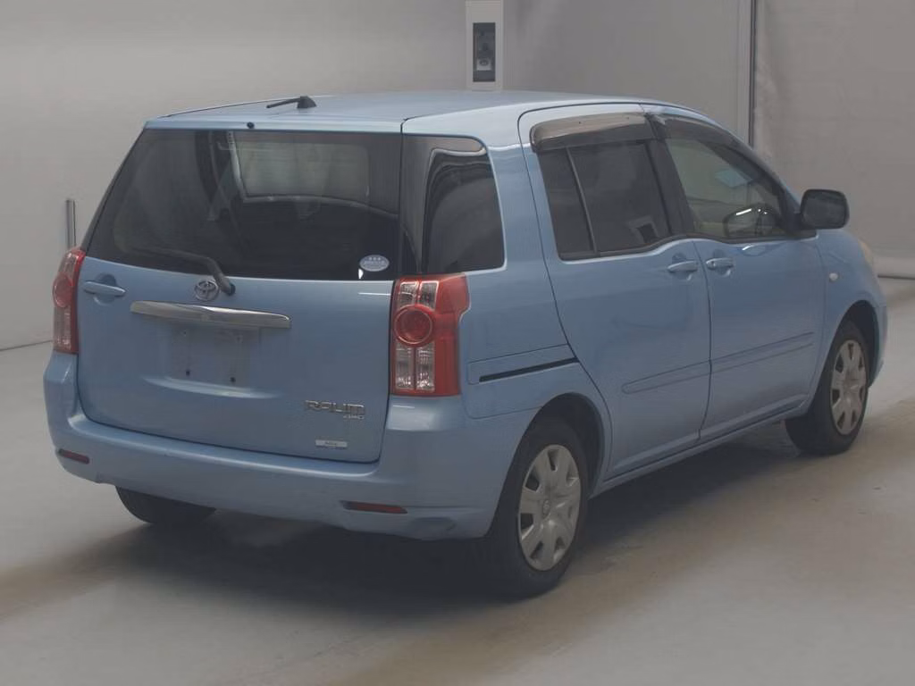 TOYOTA RAUM