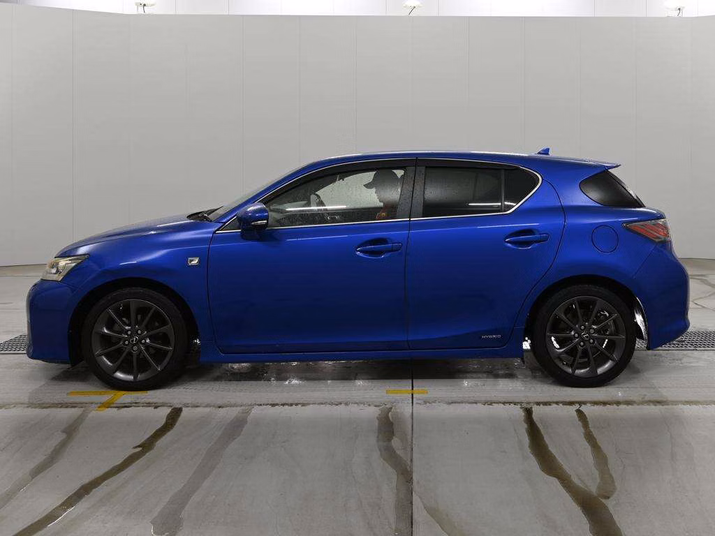 LEXUS CT200H