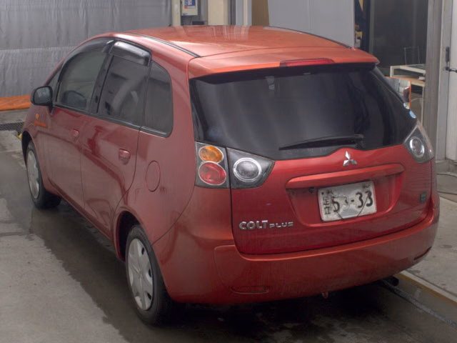 MITSUBISHI COLT PLUS