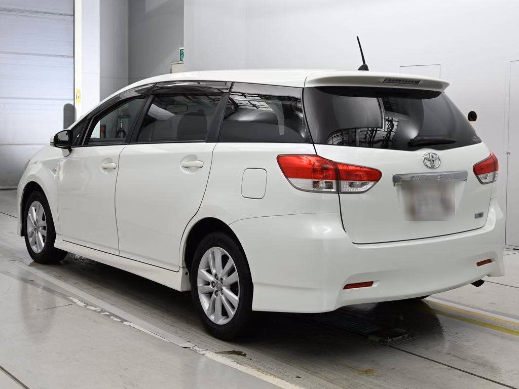TOYOTA WISH
