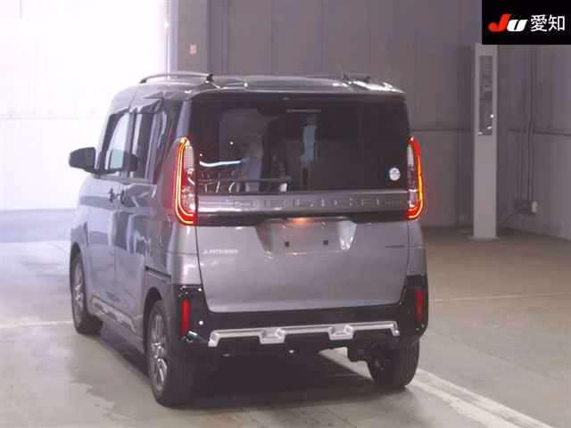 MITSUBISHI DELICA MINI