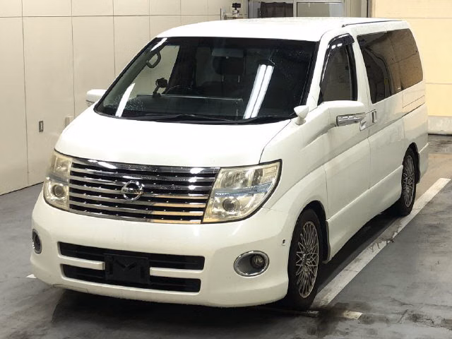 NISSAN ELGRAND