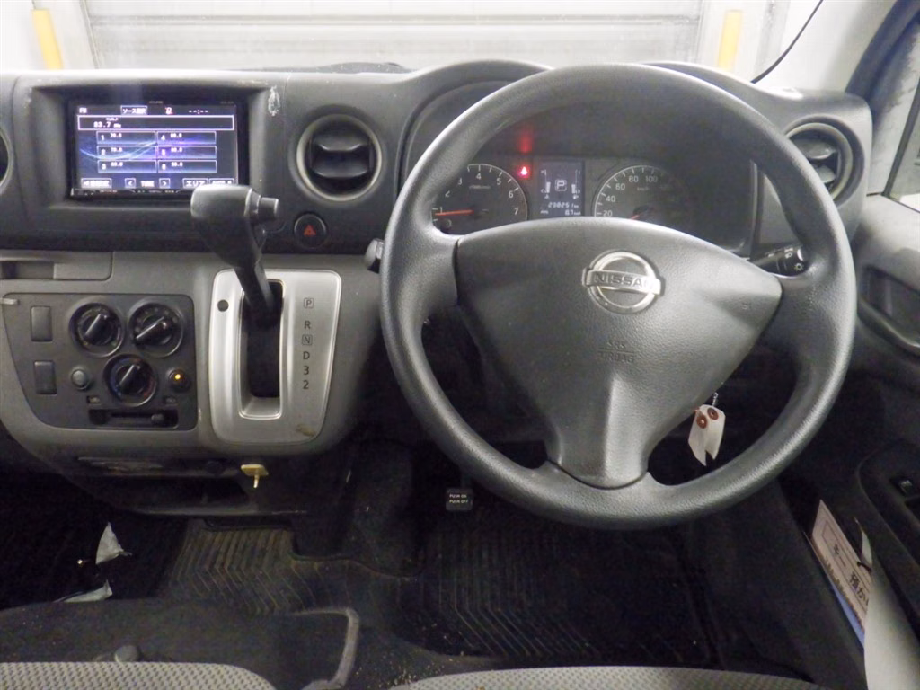 NISSAN NV350 CARAVAN