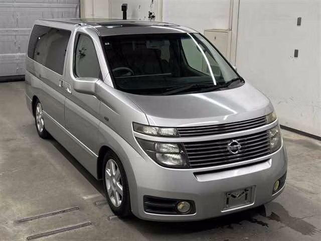 NISSAN ELGRAND