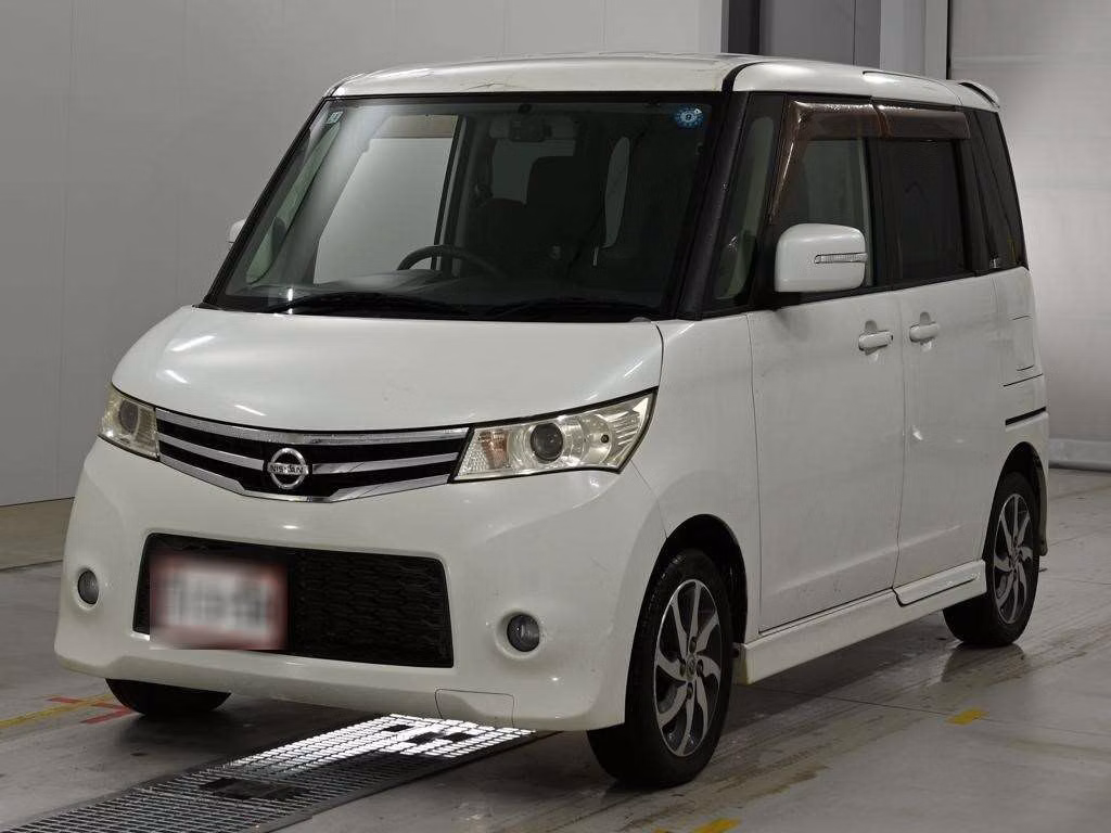 NISSAN ROOX