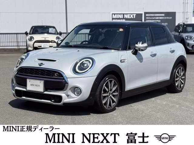 MINI HATCH