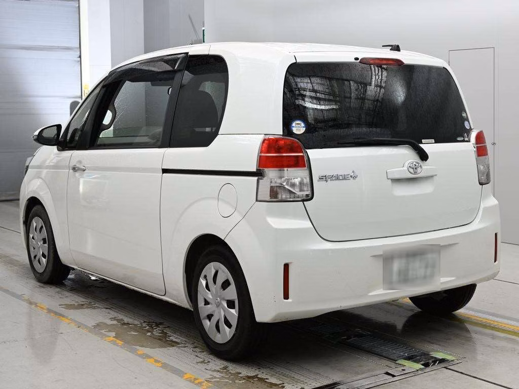 TOYOTA SPADE