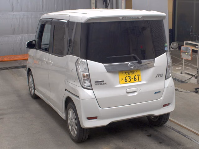 NISSAN DAYZ ROOX