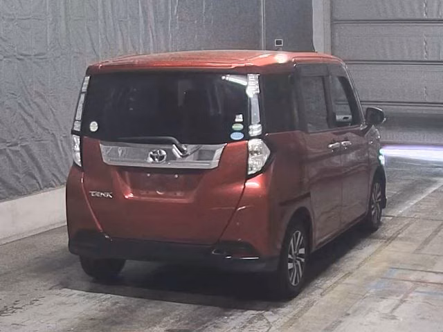 TOYOTA TANK