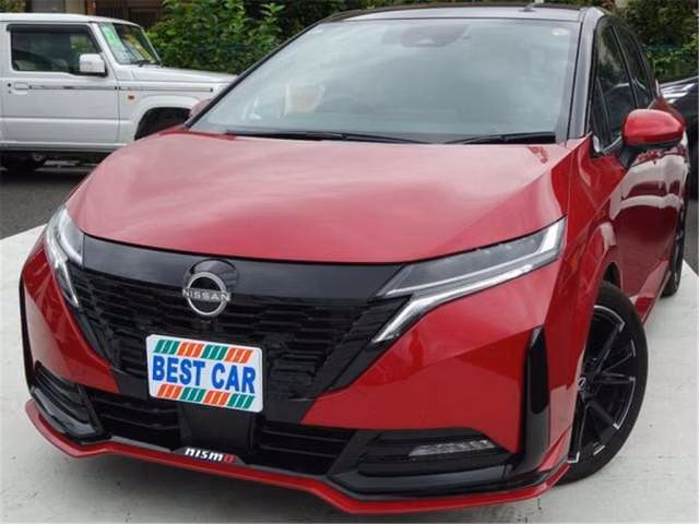 Nissan Aura