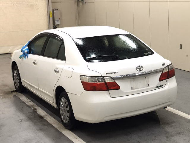 TOYOTA PREMIO