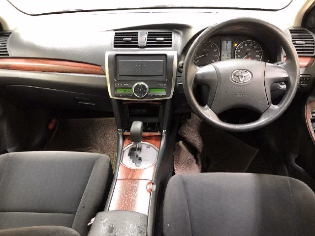 TOYOTA PREMIO